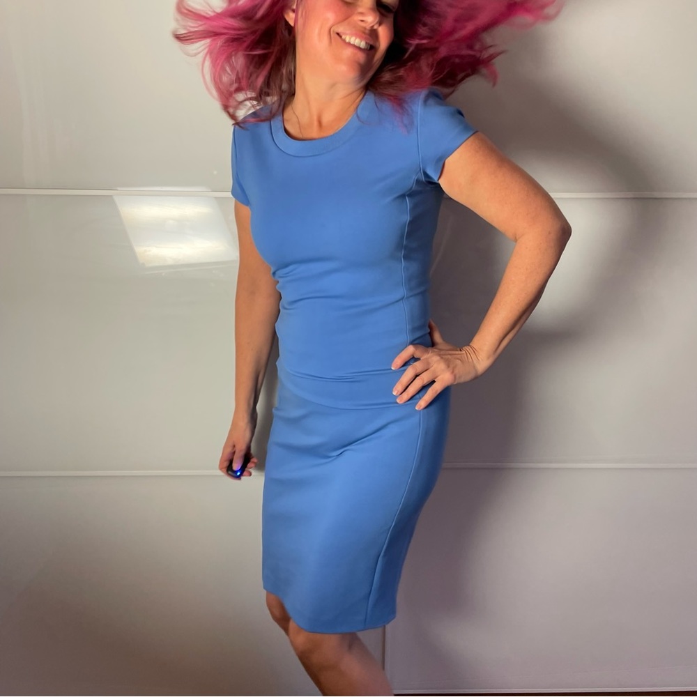 Summer Bodycon Power Dress for in-Office Days.